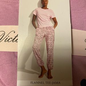 New with tags pajama set